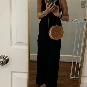 Round straw cross body small bag